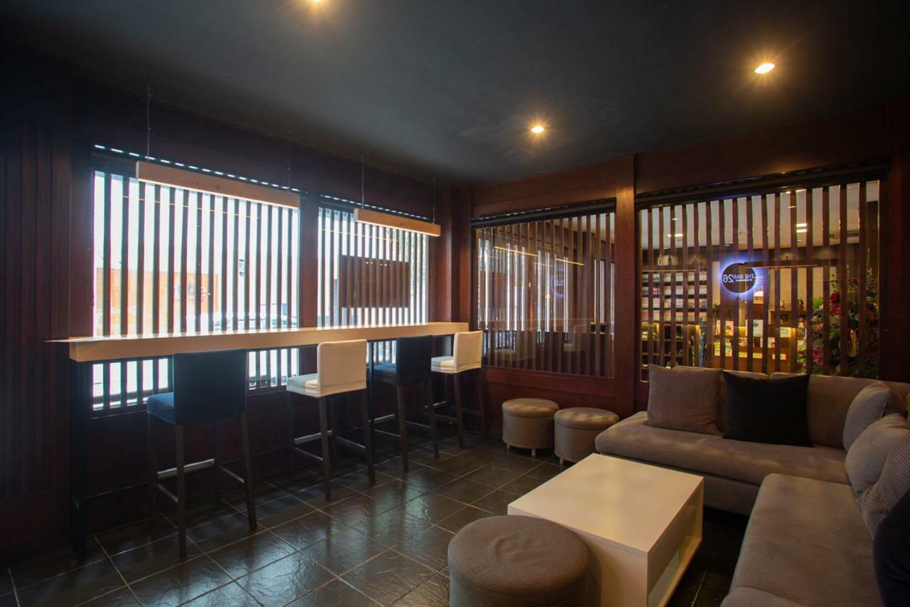 Baan Kashiwaya Hotel Bangkok Exterior photo